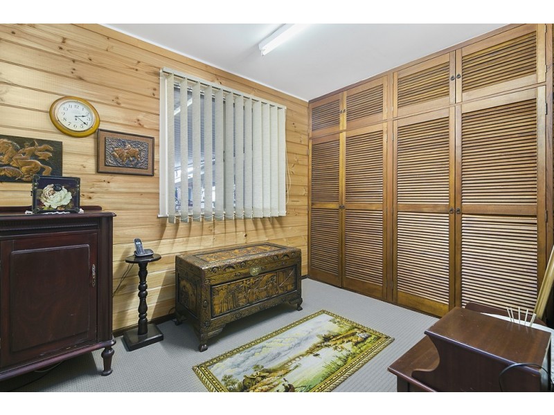 35 Edwards Street, Flinders View QLD 4305