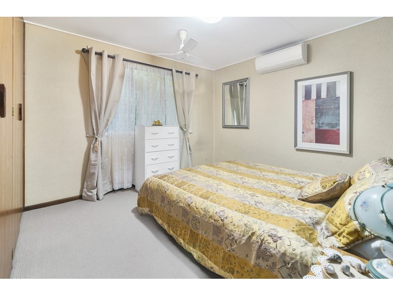 35 Edwards Street, Flinders View QLD 4305