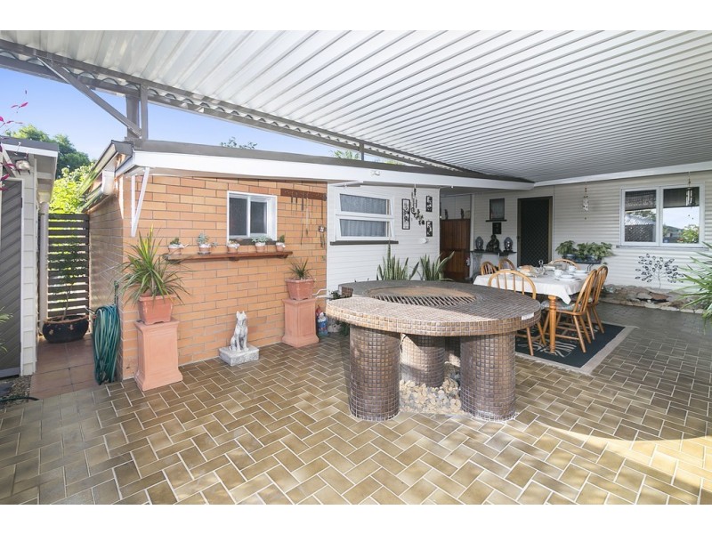 35 Edwards Street, Flinders View QLD 4305