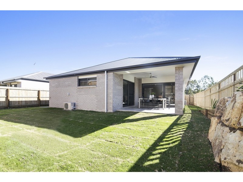 18 Beaufortia Street, Deebing Heights QLD 4306