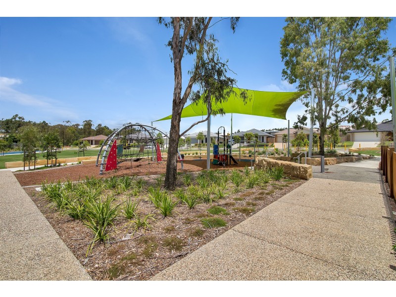 18 Beaufortia Street, Deebing Heights QLD 4306