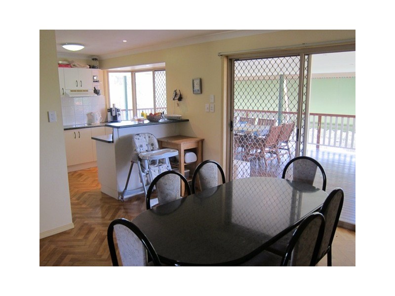 61 Sandalwood Drive, Yamanto QLD 4305