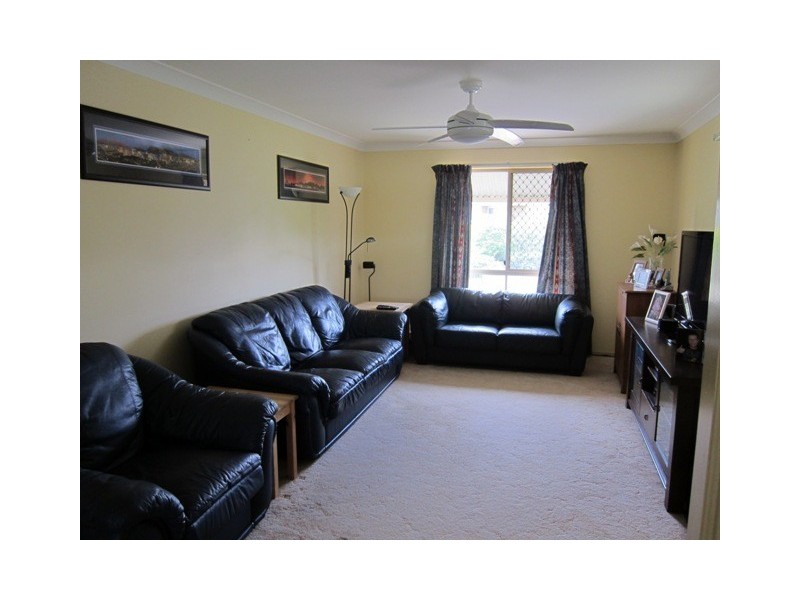 61 Sandalwood Drive, Yamanto QLD 4305