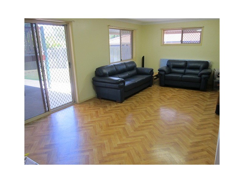 61 Sandalwood Drive, Yamanto QLD 4305