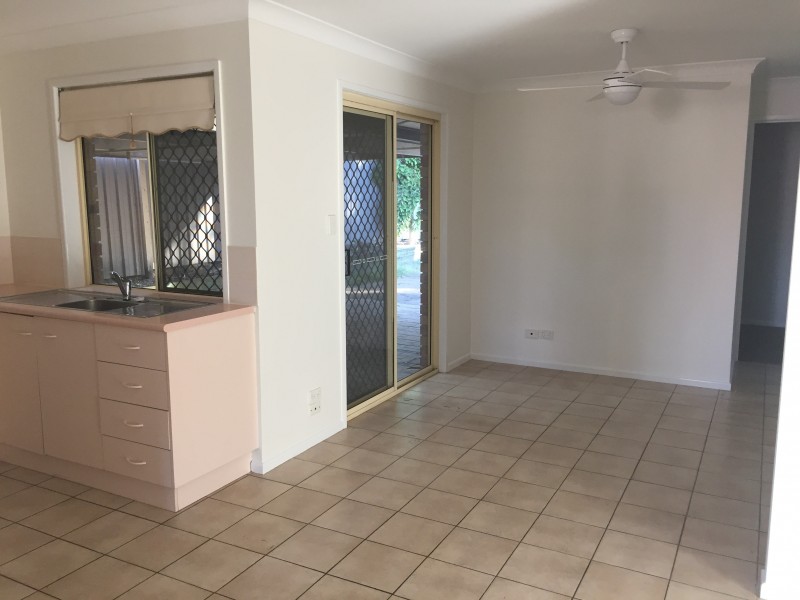 21 Quando Close, Yamanto QLD 4305