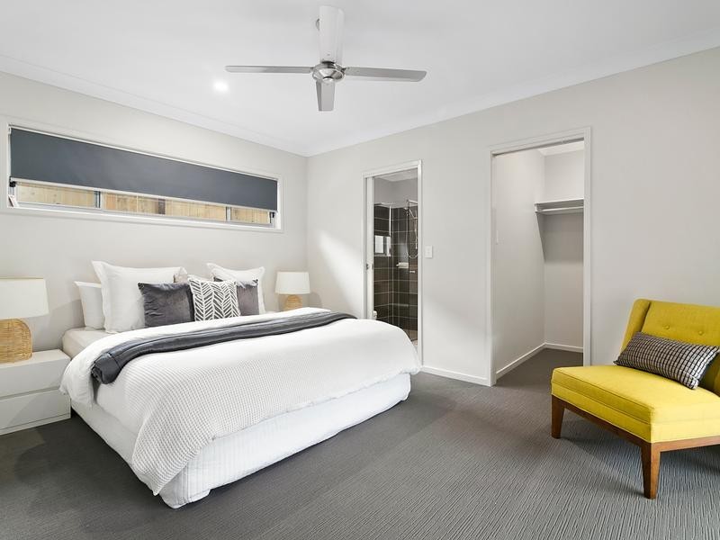 11 Kookaburra Place, Deebing Heights QLD 4306