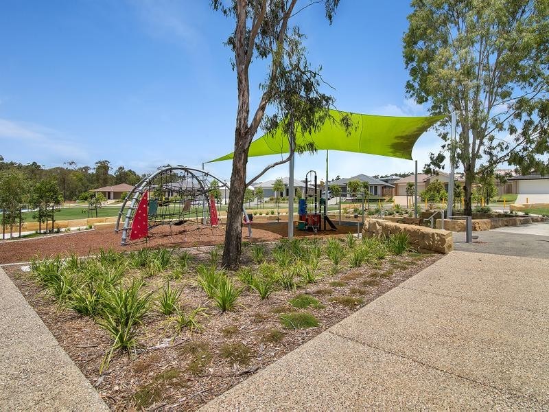 11 Kookaburra Place, Deebing Heights QLD 4306