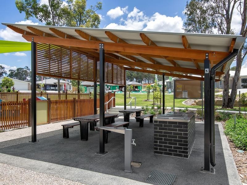 11 Kookaburra Place, Deebing Heights QLD 4306