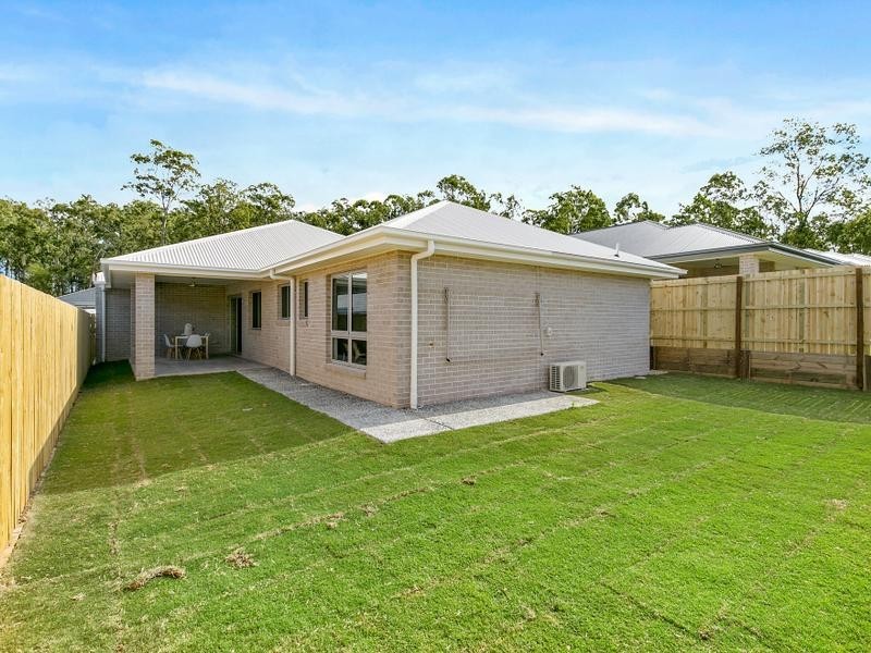 7 Kookaburra Place, Deebing Heights QLD 4306