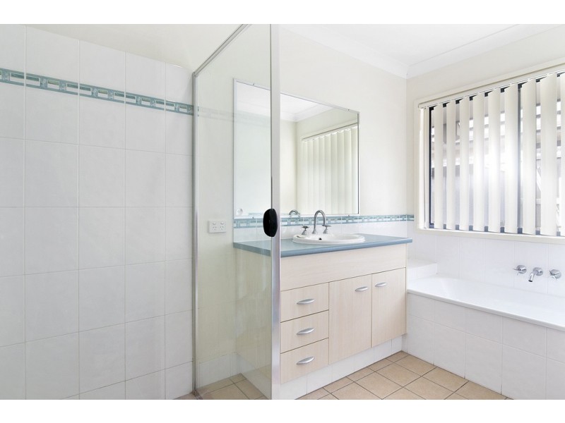 77 High Street, Blackstone QLD 4304