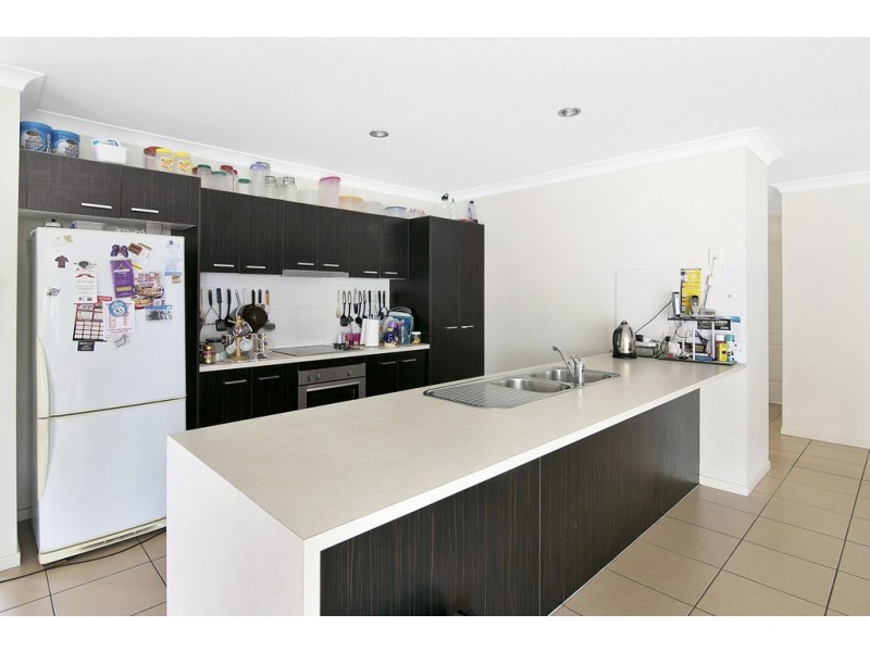 77 High Street, Blackstone QLD 4304