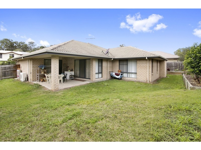 77 High Street, Blackstone QLD 4304