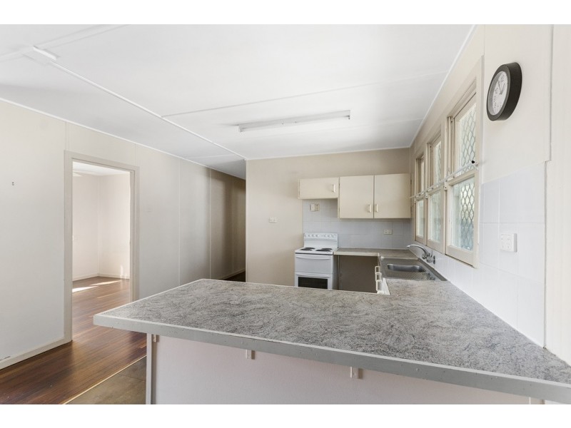 13 Lupton Street, Churchill QLD 4305