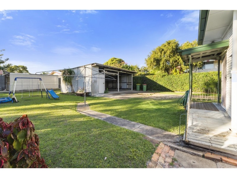 10 Cemetery Road, Ipswich QLD 4305