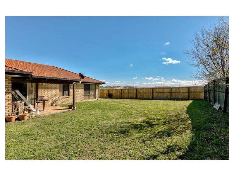 12 Hilldean Drive, Raceview QLD 4305