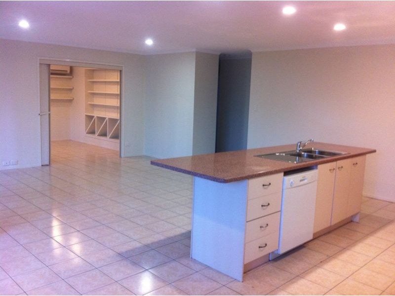 21 Champagne Crescent, Thornlands QLD 4164