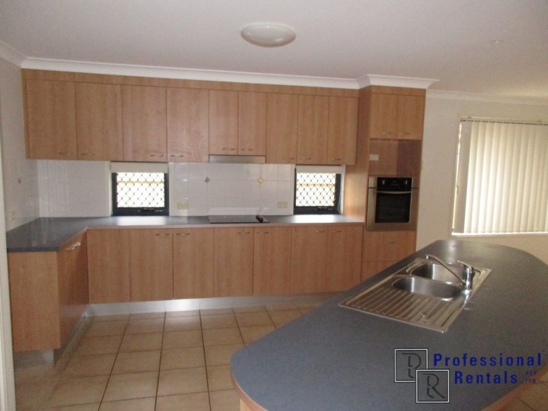 46 Spinnaker Circuit, Redland Bay QLD 4165