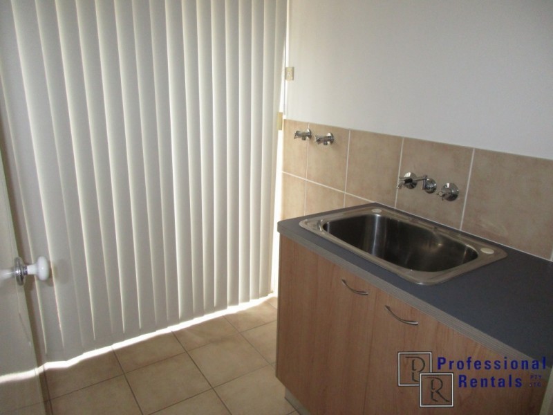 46 Spinnaker Circuit, Redland Bay QLD 4165