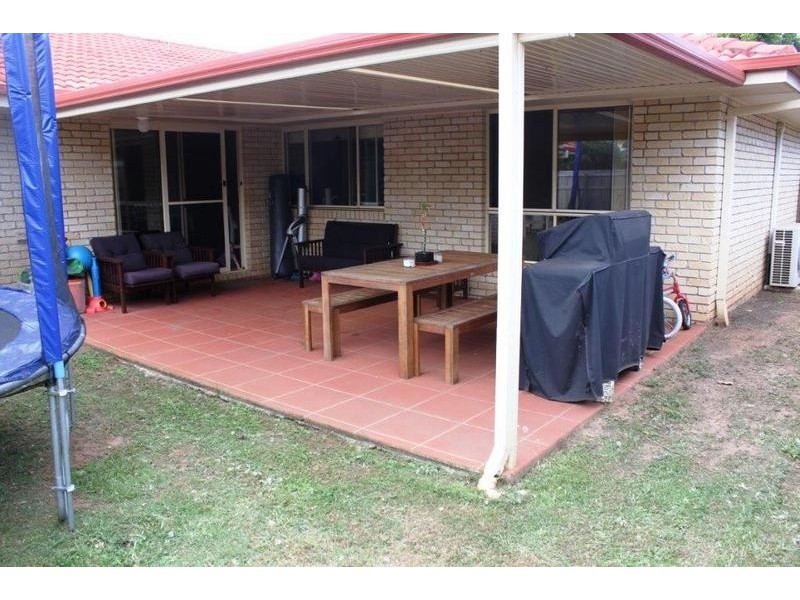 9 Seaholly Crescent, Victoria Point QLD 4165