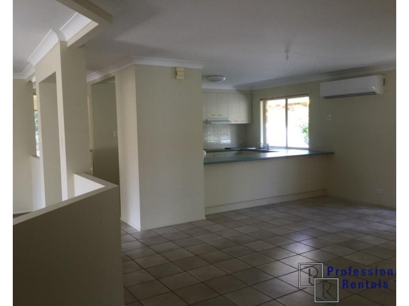 4 Lomandra Place, Capalaba QLD 4157