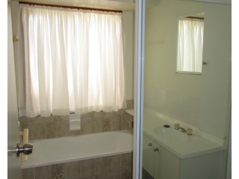 32 Langdon Street, Cleveland QLD 4163