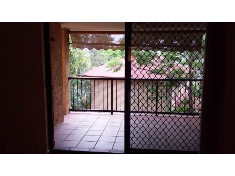 4/30 Sankey Street, Carina QLD 4152