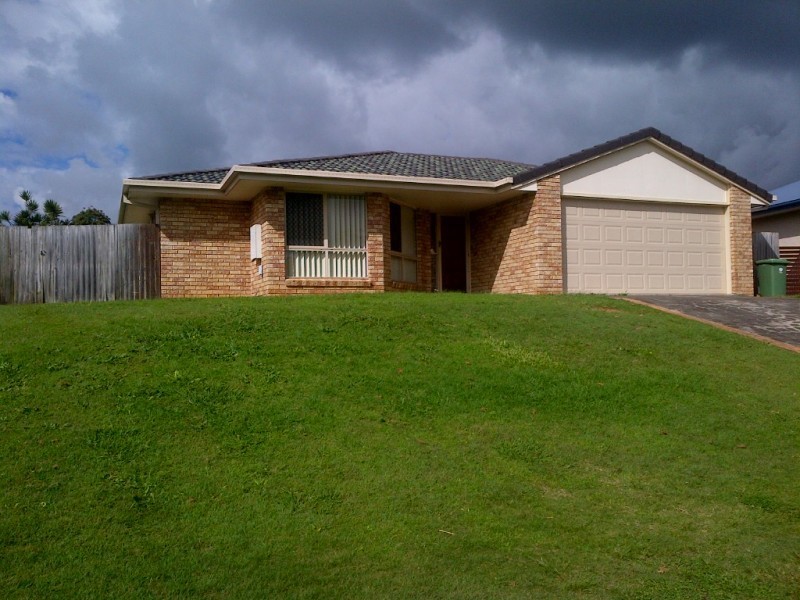 12 Portland Parade, Redland Bay QLD 4165