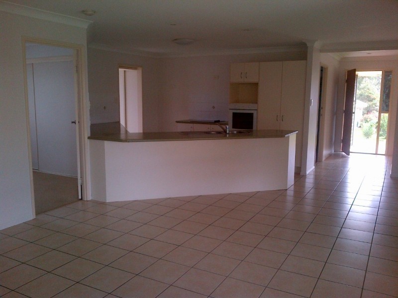 12 Portland Parade, Redland Bay QLD 4165