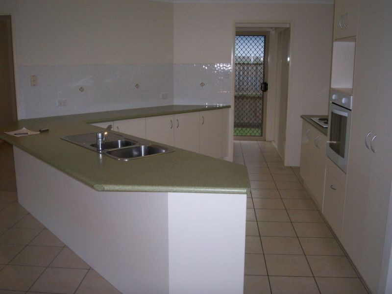 12 Portland Parade, Redland Bay QLD 4165