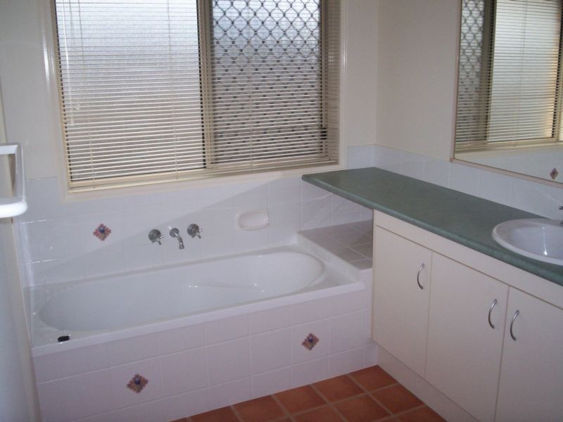 12 Portland Parade, Redland Bay QLD 4165