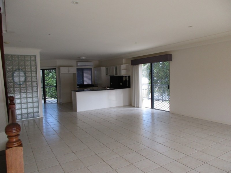 4/123 Shore Street North, Cleveland QLD 4163