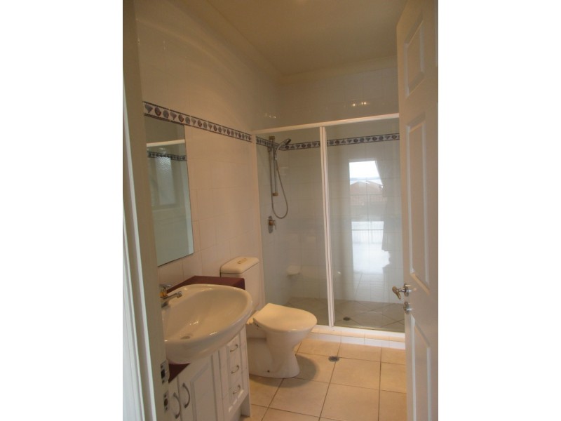 4/123 Shore Street North, Cleveland QLD 4163