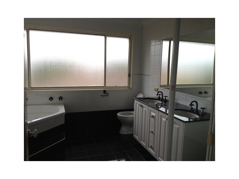 24 Marram Court, Cleveland QLD 4163