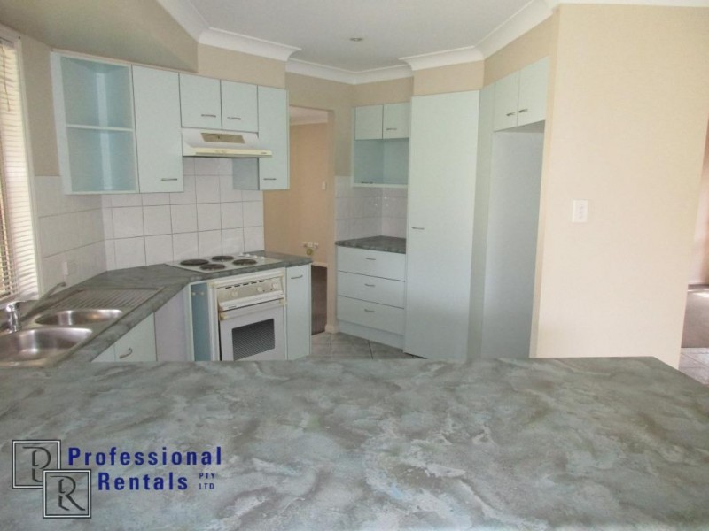 3 Putter Place, Redland Bay QLD 4165