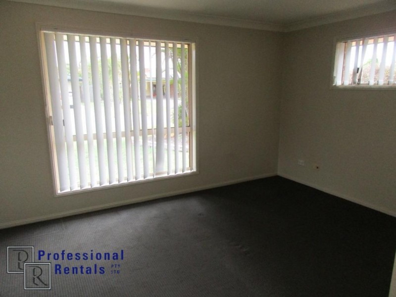 3 Putter Place, Redland Bay QLD 4165