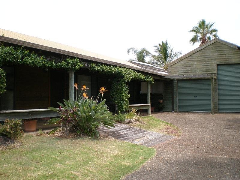 194 Shore Street North, Cleveland QLD 4163