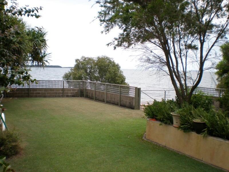 194 Shore Street North, Cleveland QLD 4163