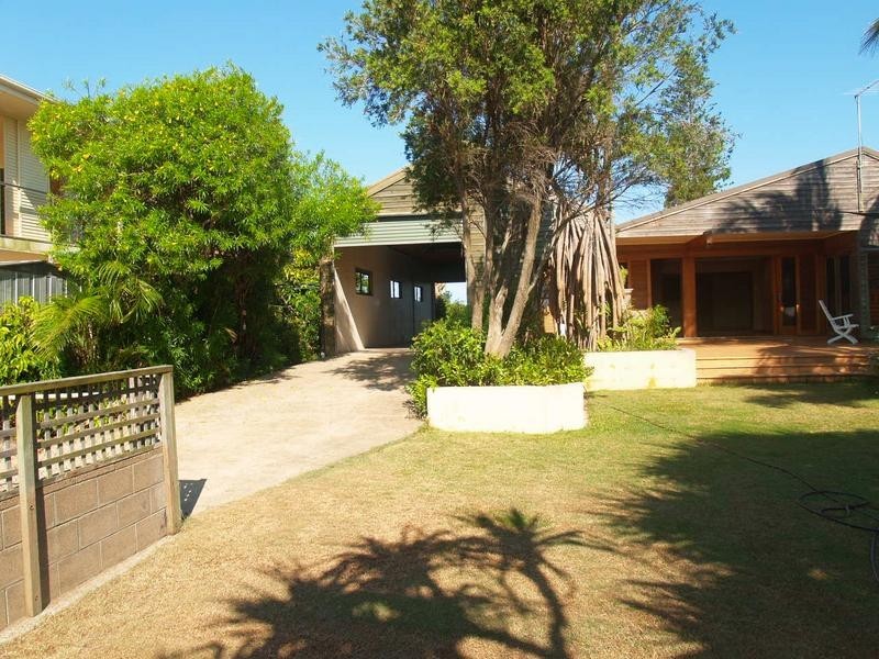 194 Shore Street North, Cleveland QLD 4163