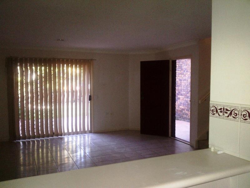 4/13 Shaw Place, Hemmant QLD 4174