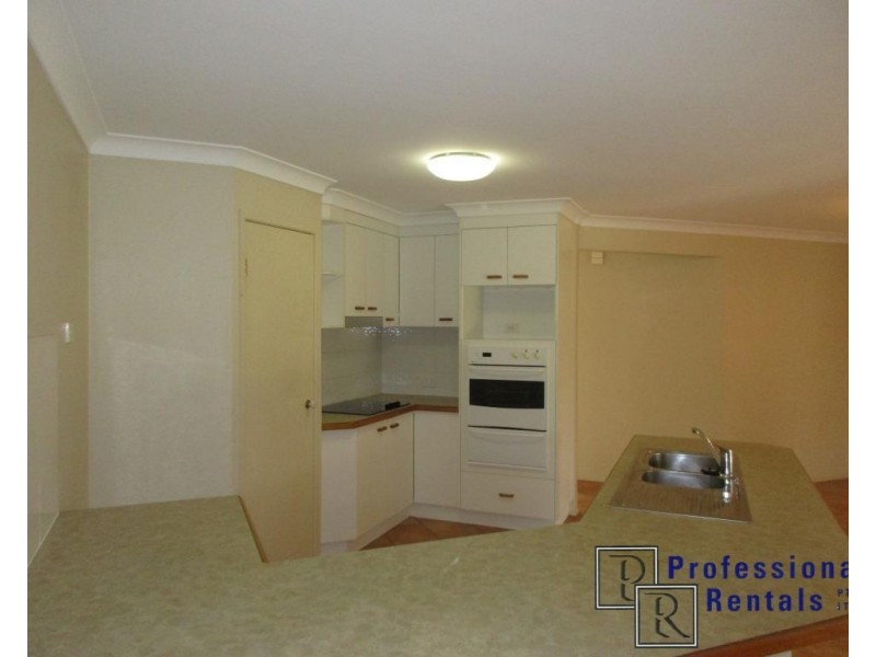 82 Hailey Drive, Birkdale QLD 4159