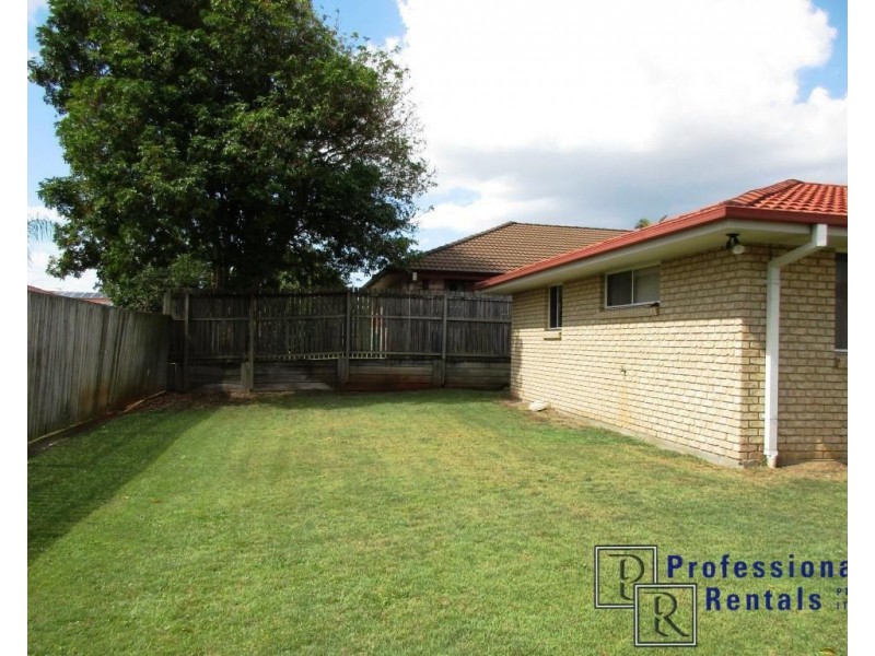 82 Hailey Drive, Birkdale QLD 4159