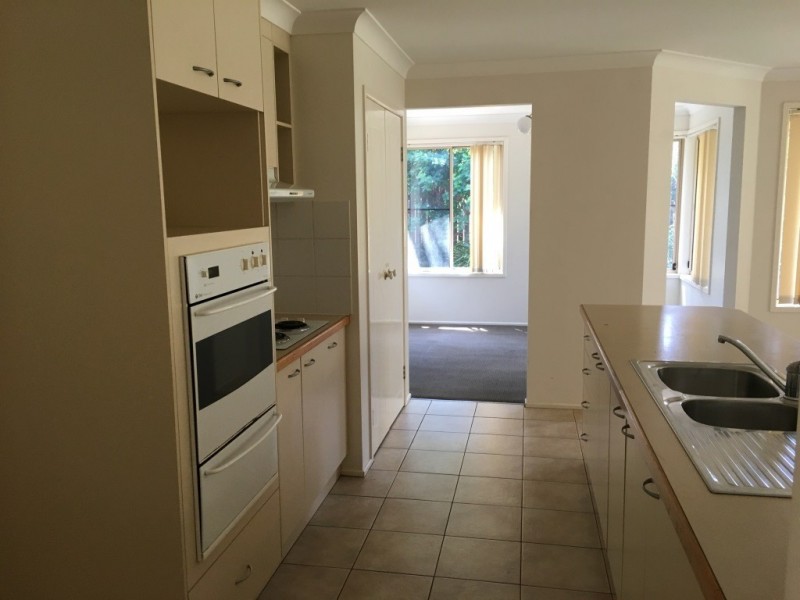 2 Seeana Lane, Birkdale QLD 4159