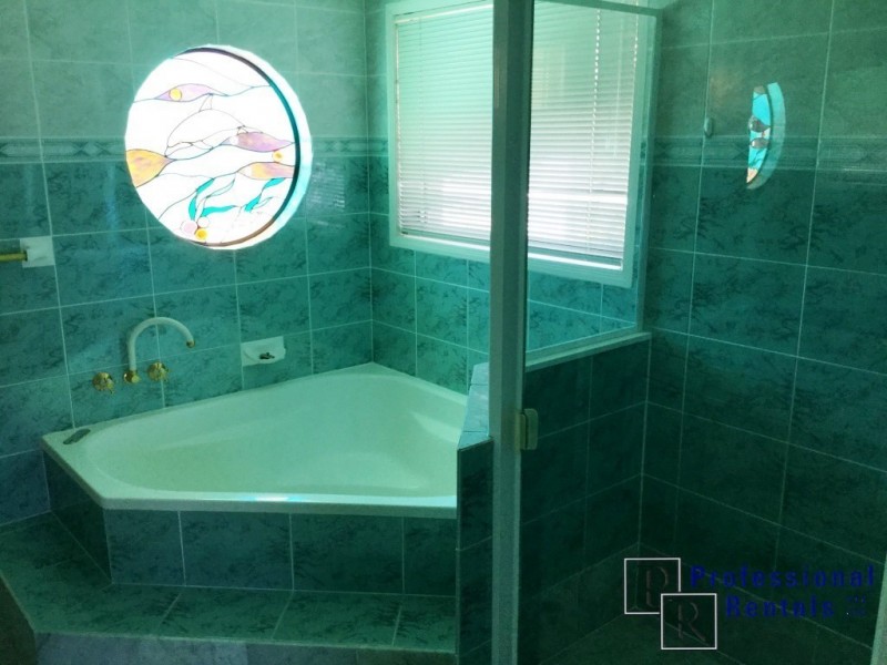 2 Marram Court, Raby Bay QLD 4163