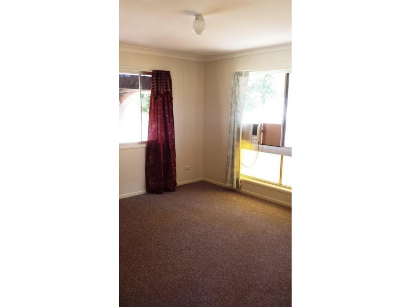 17 Hampshire Crescent, Alexandra Hills QLD 4161