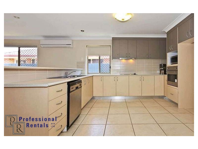8 Timkelnik Crescent, Victoria Point QLD 4165
