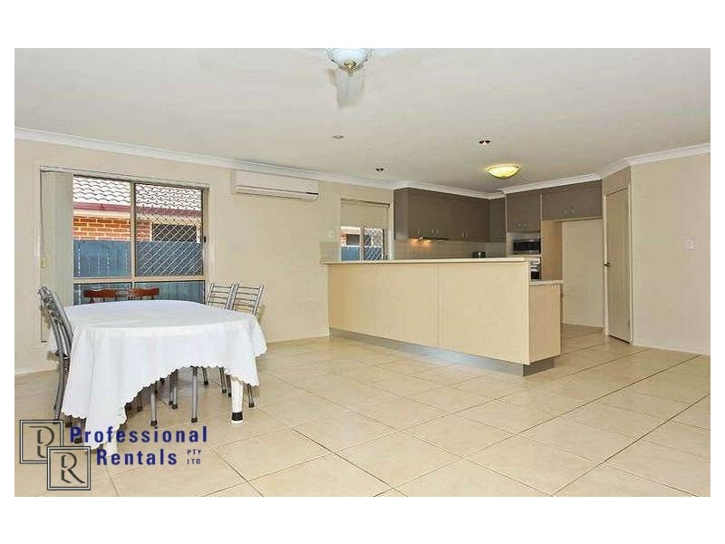 8 Timkelnik Crescent, Victoria Point QLD 4165