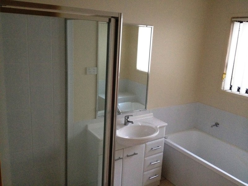 12 Roy Street, Thorneside QLD 4158