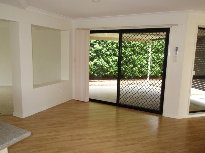 9 Lucy Court, Ormiston QLD 4160