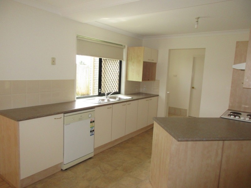 9 Lucy Court, Ormiston QLD 4160