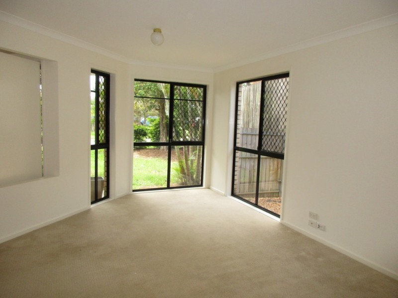 9 Lucy Court, Ormiston QLD 4160